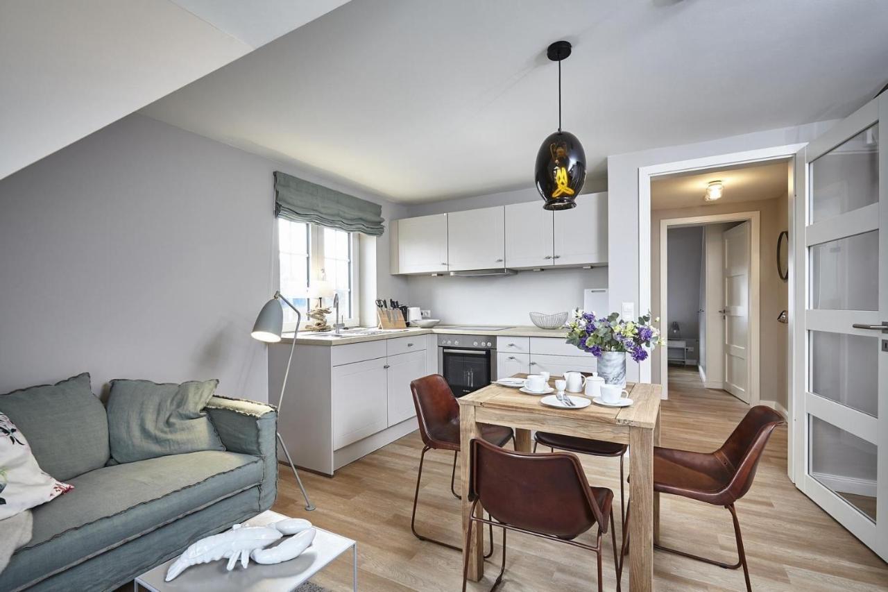 Homeland Apartment